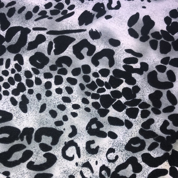 Cute Print top - Picture 4 of 5